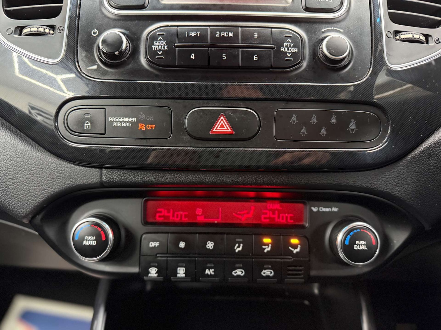 Used Kia Carens 2015 for sale - 77847591: Photo 26