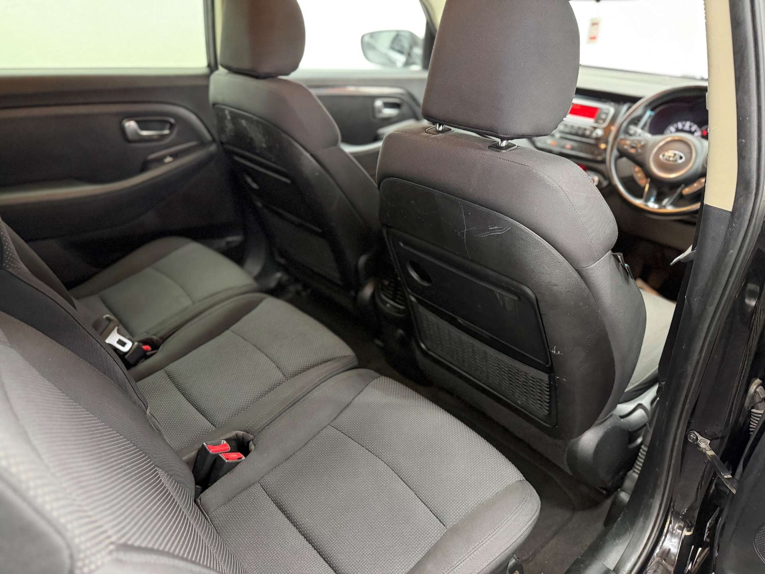 Used Kia Carens 2015 for sale - 77847591: Photo 34