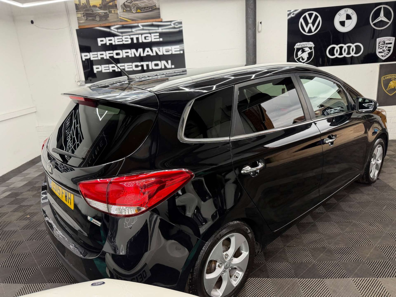 Used Kia Carens 2015 for sale - 77847591: Photo 8