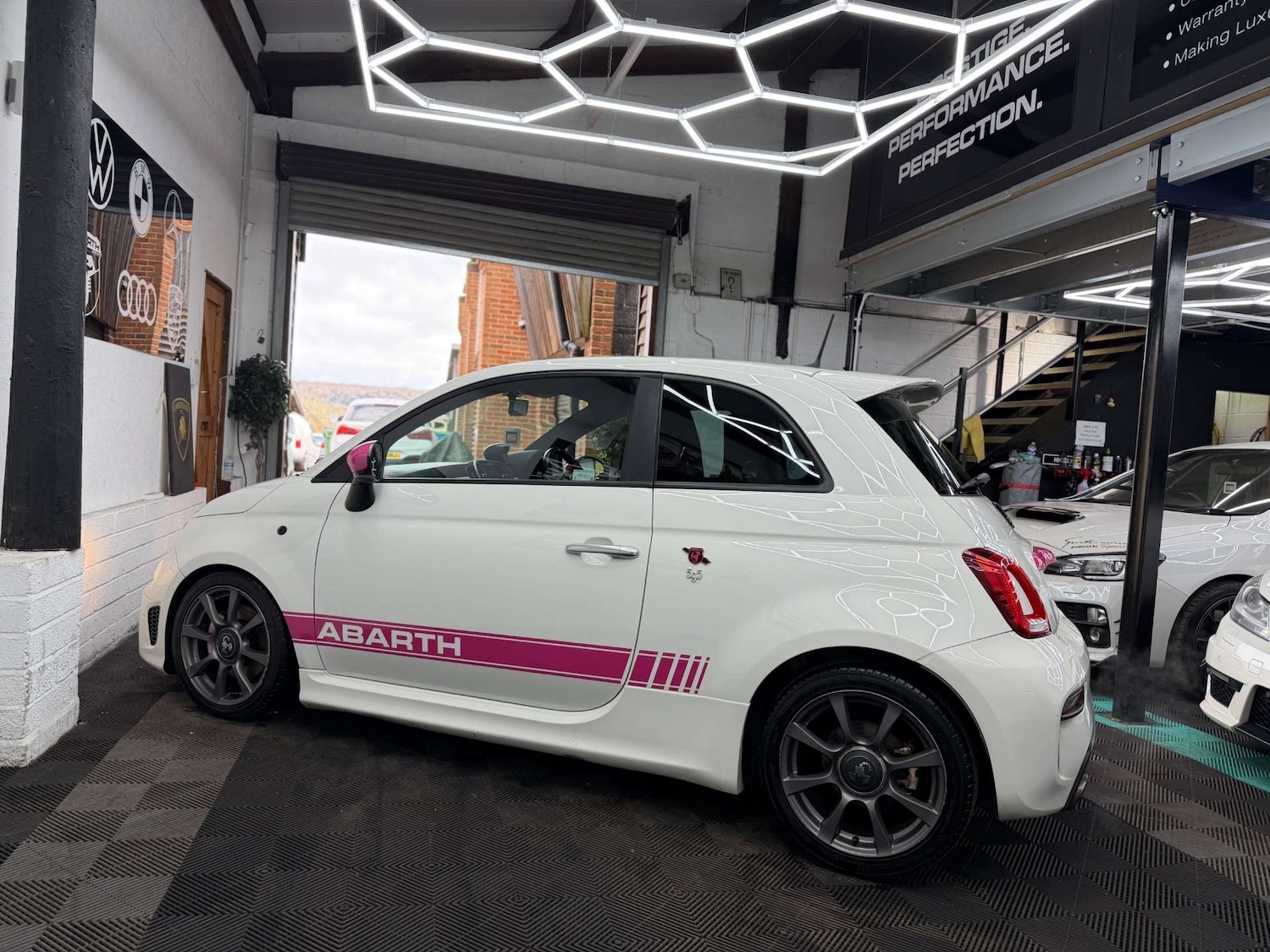 Used Abarth 595 2016 for sale - 78030927: Photo 10