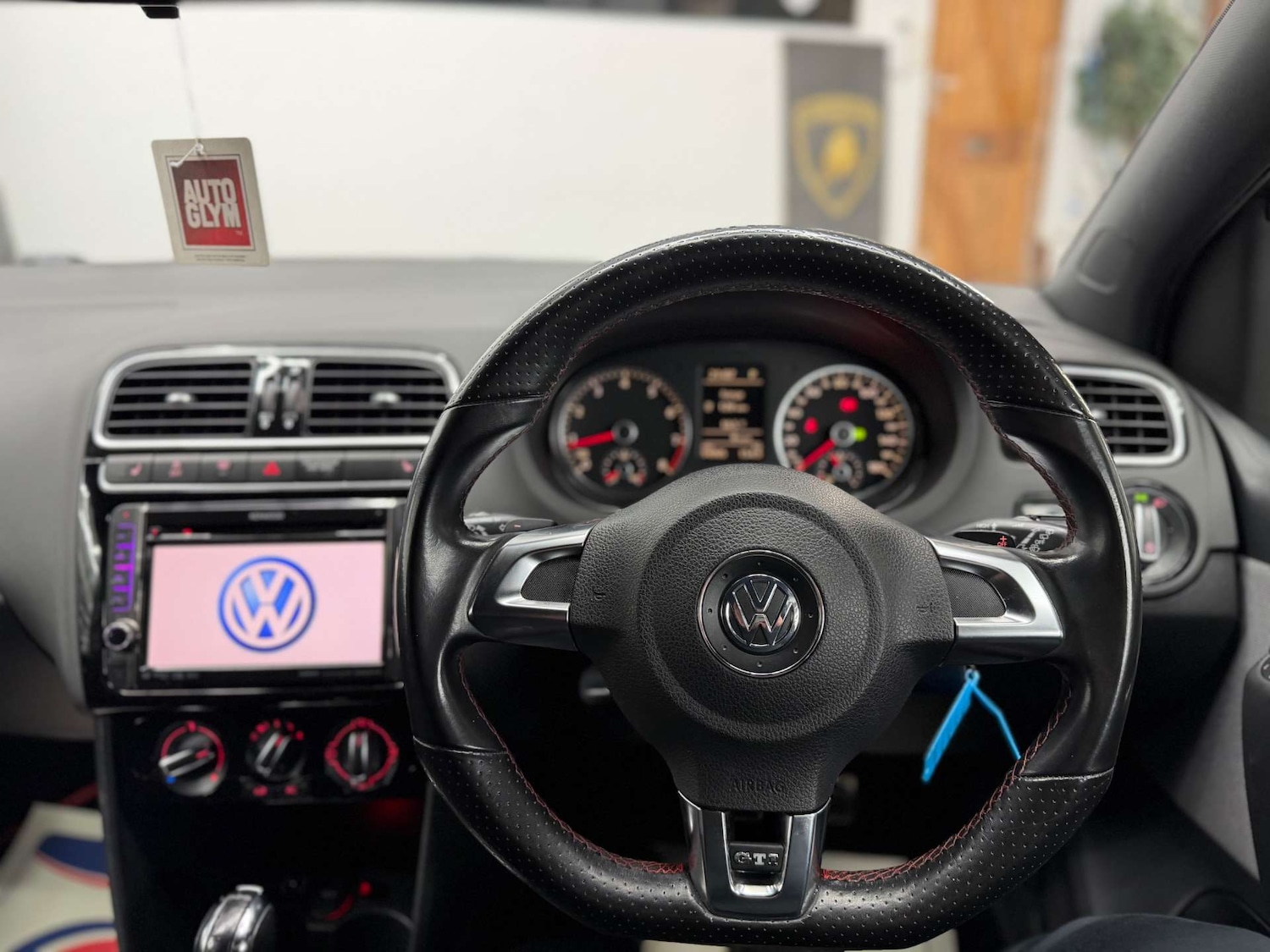 Used Volkswagen Polo 2011 for sale - 77802002: Photo 17