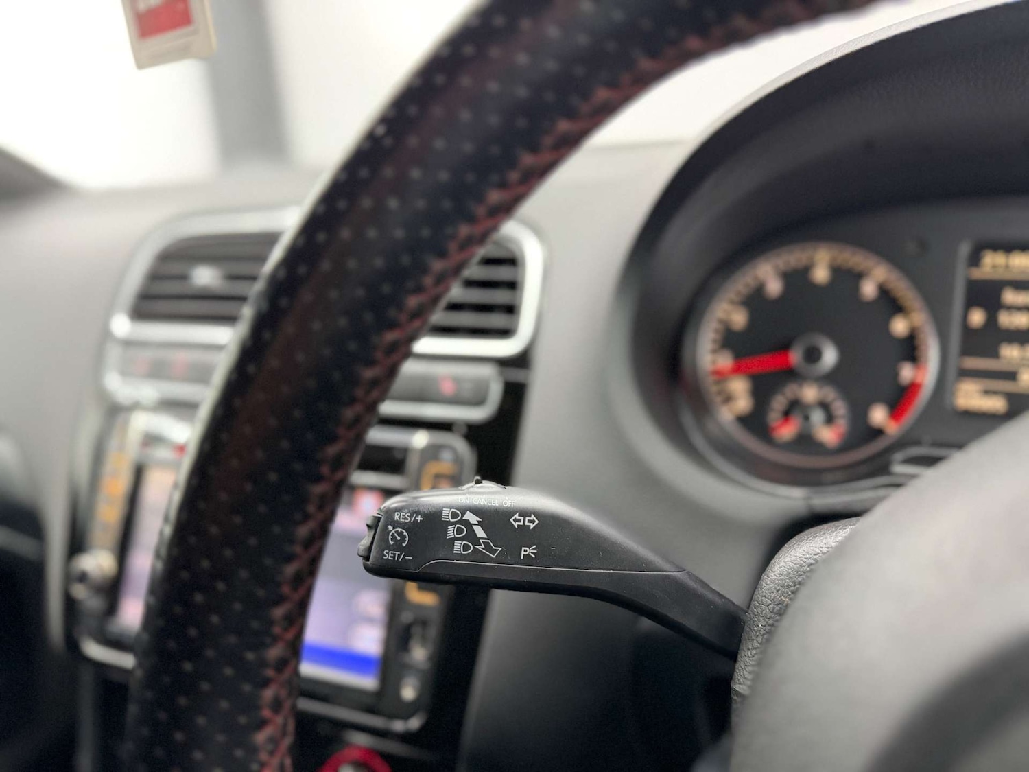 Used Volkswagen Polo 2011 for sale - 77802002: Photo 22