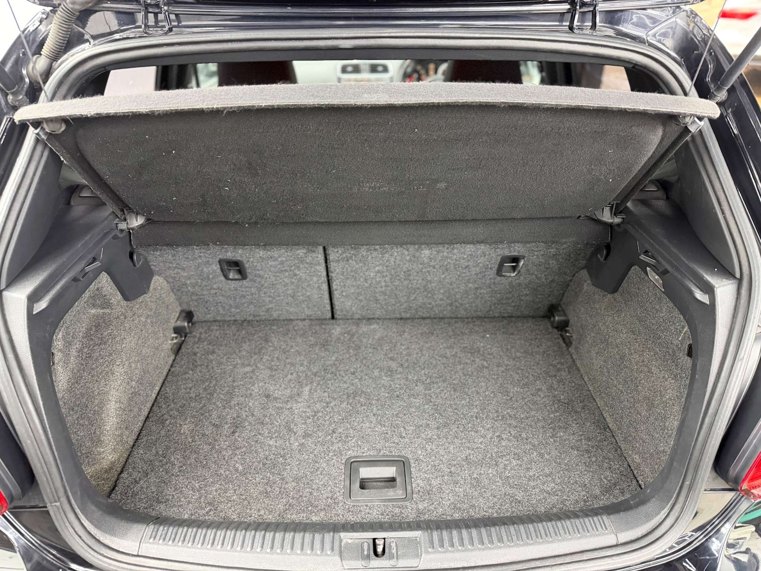 Used Volkswagen Polo 2011 for sale - 77802002: Photo 41