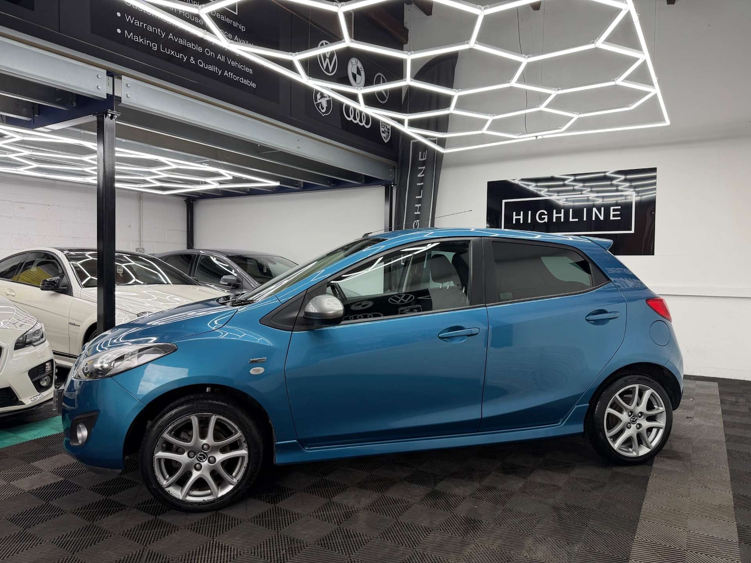 Used Mazda Mazda2 2014 for sale - 77847575: Photo 13