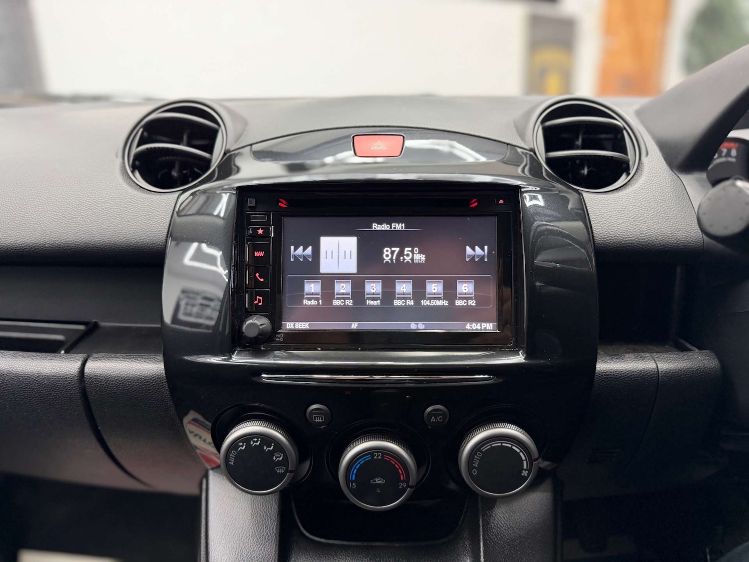 Used Mazda Mazda2 2014 for sale - 77847575: Photo 21