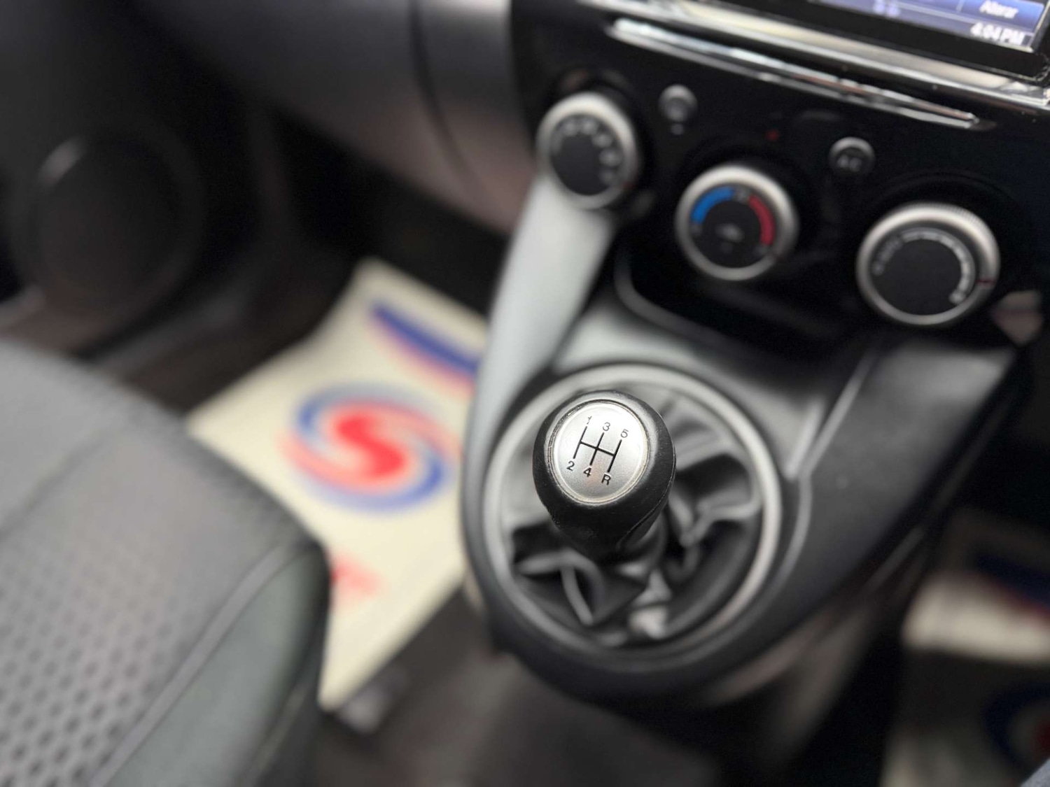 Used Mazda Mazda2 2014 for sale - 77847575: Photo 24