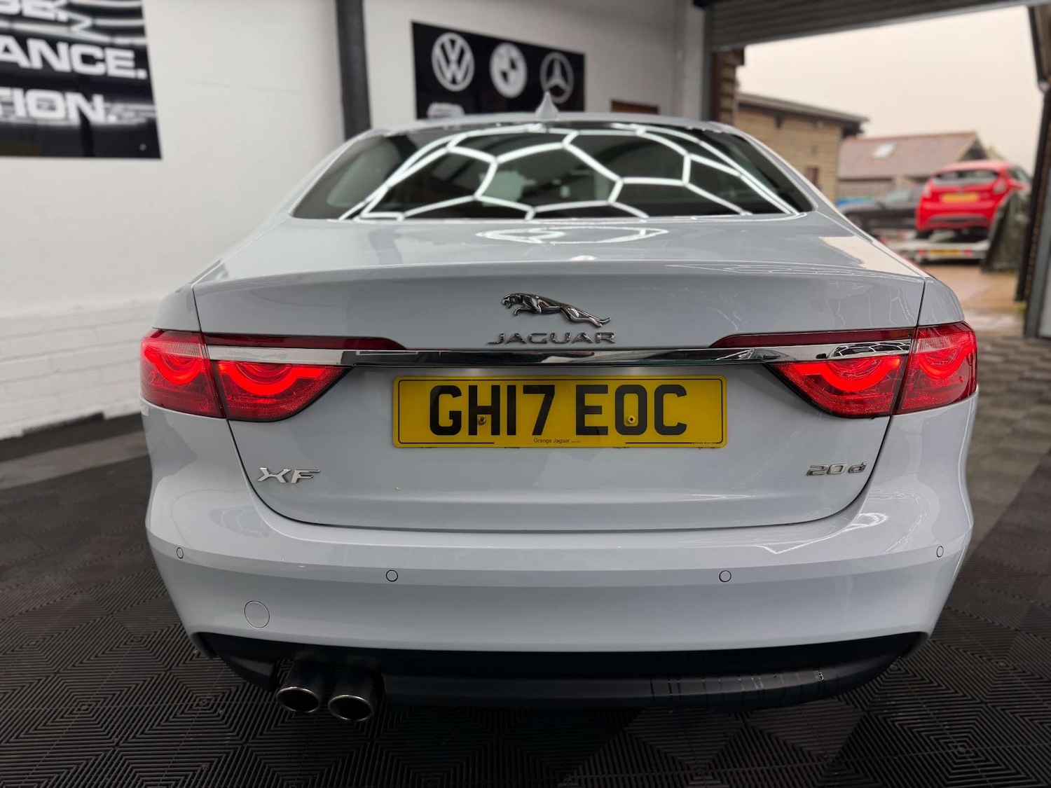 Used Jaguar XF 2017 for sale - 77801999: Photo 9