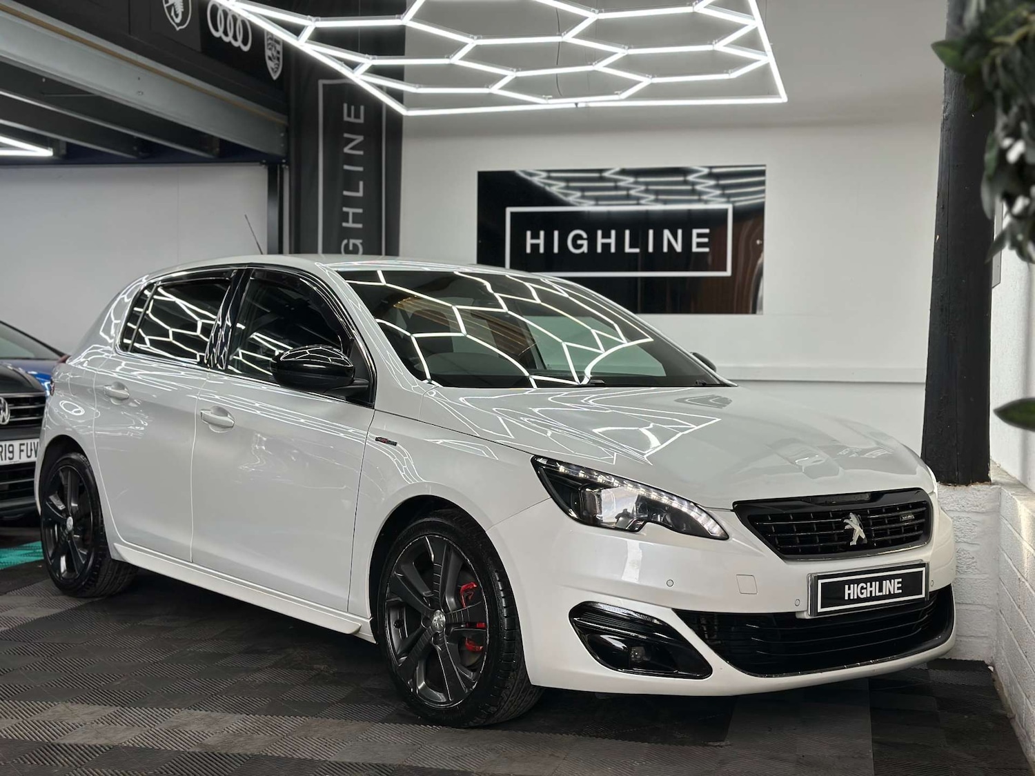 Used Peugeot 308 2016 for sale - 77061768: Photo 2