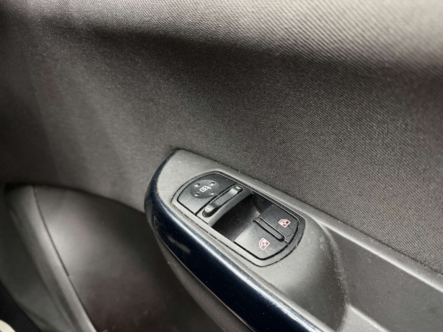 Used Vauxhall Corsa 2015 for sale - 78031060: Photo 20