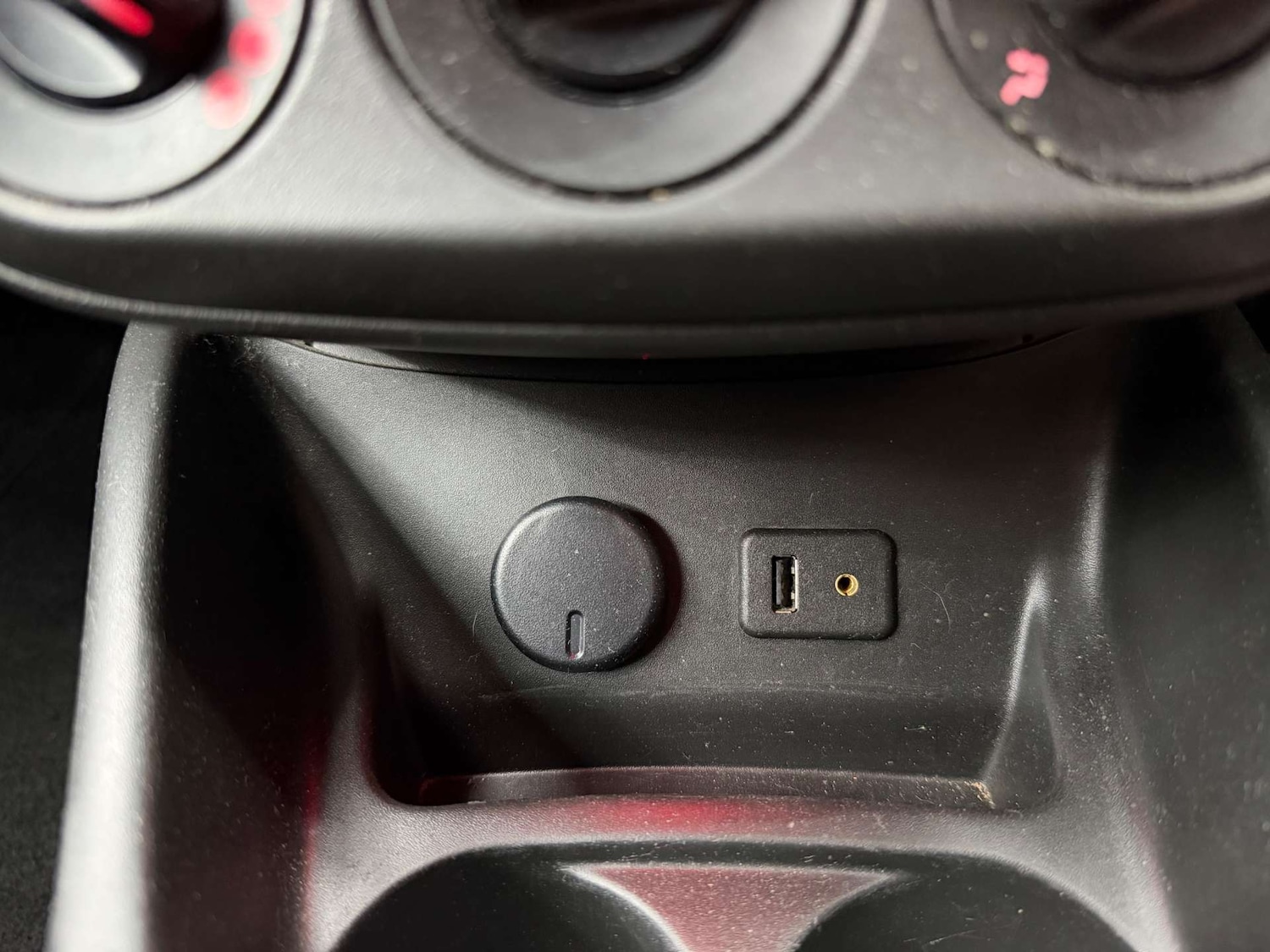 Used Vauxhall Corsa 2015 for sale - 78031060: Photo 23