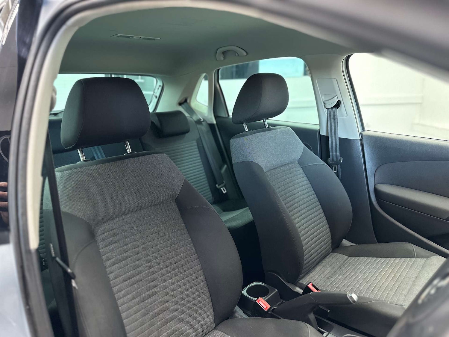 Used Volkswagen Polo 2013 for sale - 76829863: Photo 11