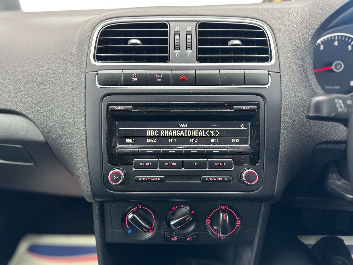 Used Volkswagen Polo 2013 for sale - 76829863: Photo 16