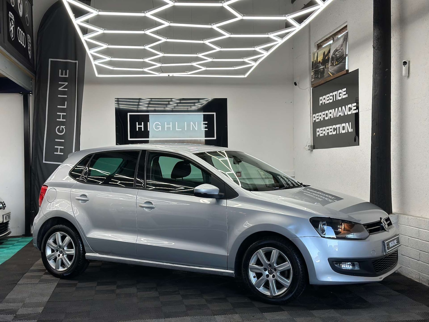 Used Volkswagen Polo 2013 for sale - 76829863: Photo 3