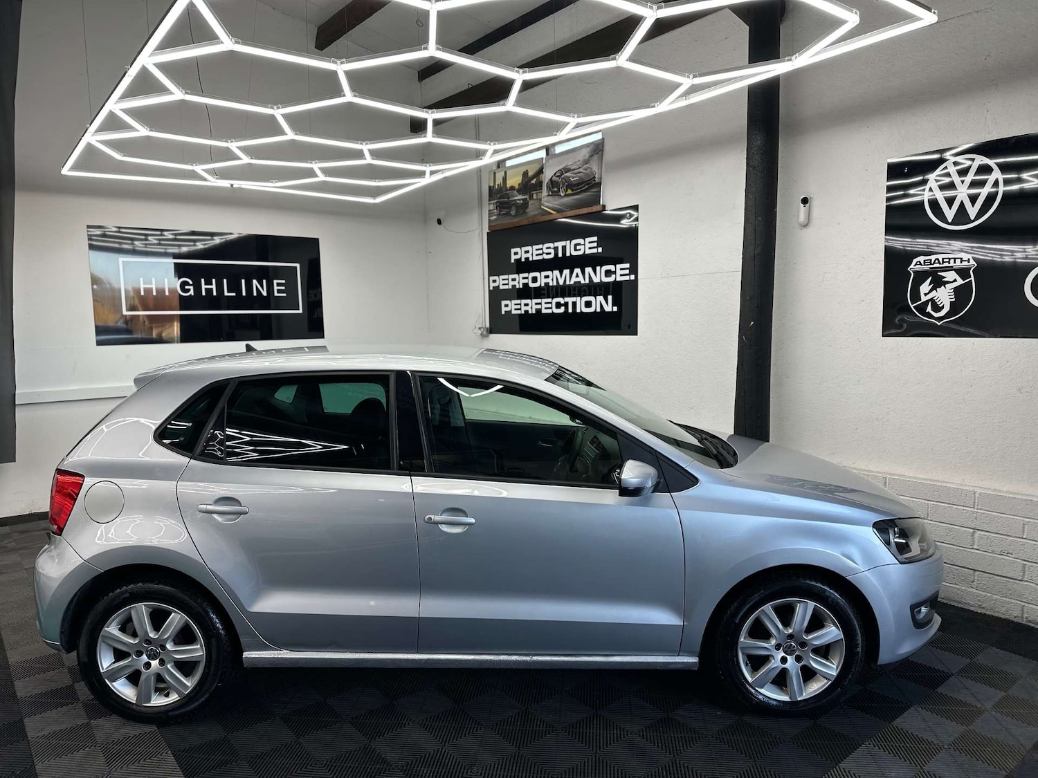 Used Volkswagen Polo 2013 for sale - 76829863: Photo 4