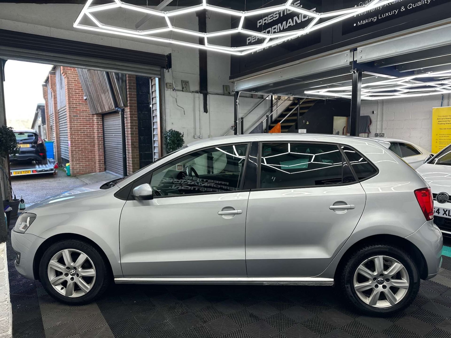 Used Volkswagen Polo 2013 for sale - 76829863: Photo 9