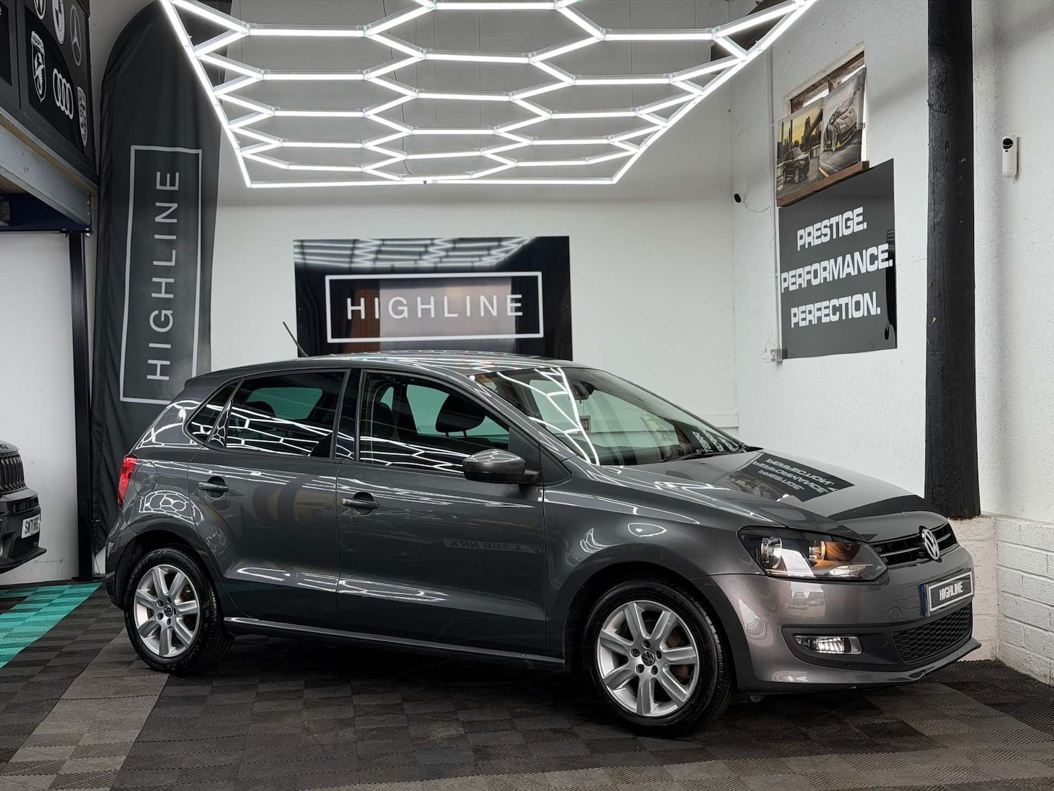 Used Volkswagen Polo 2013 for sale - 77400149: Photo 3