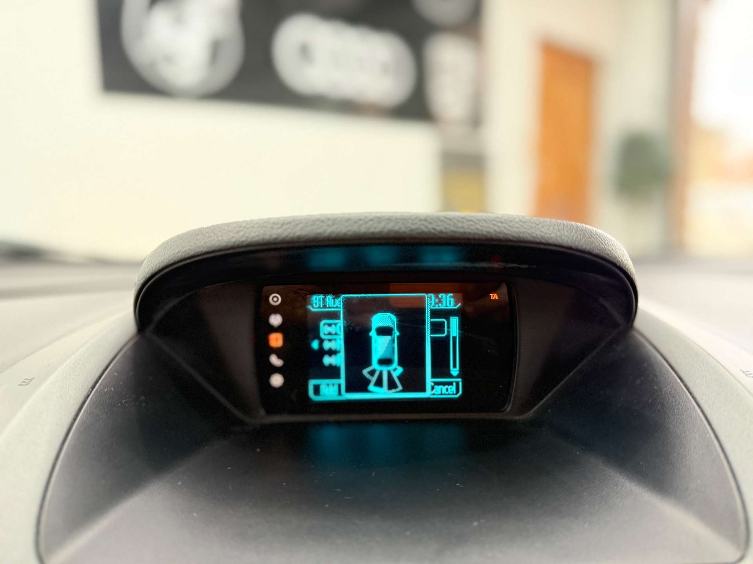 Used Ford Transit Courier 2015 for sale - 77400147: Photo 21