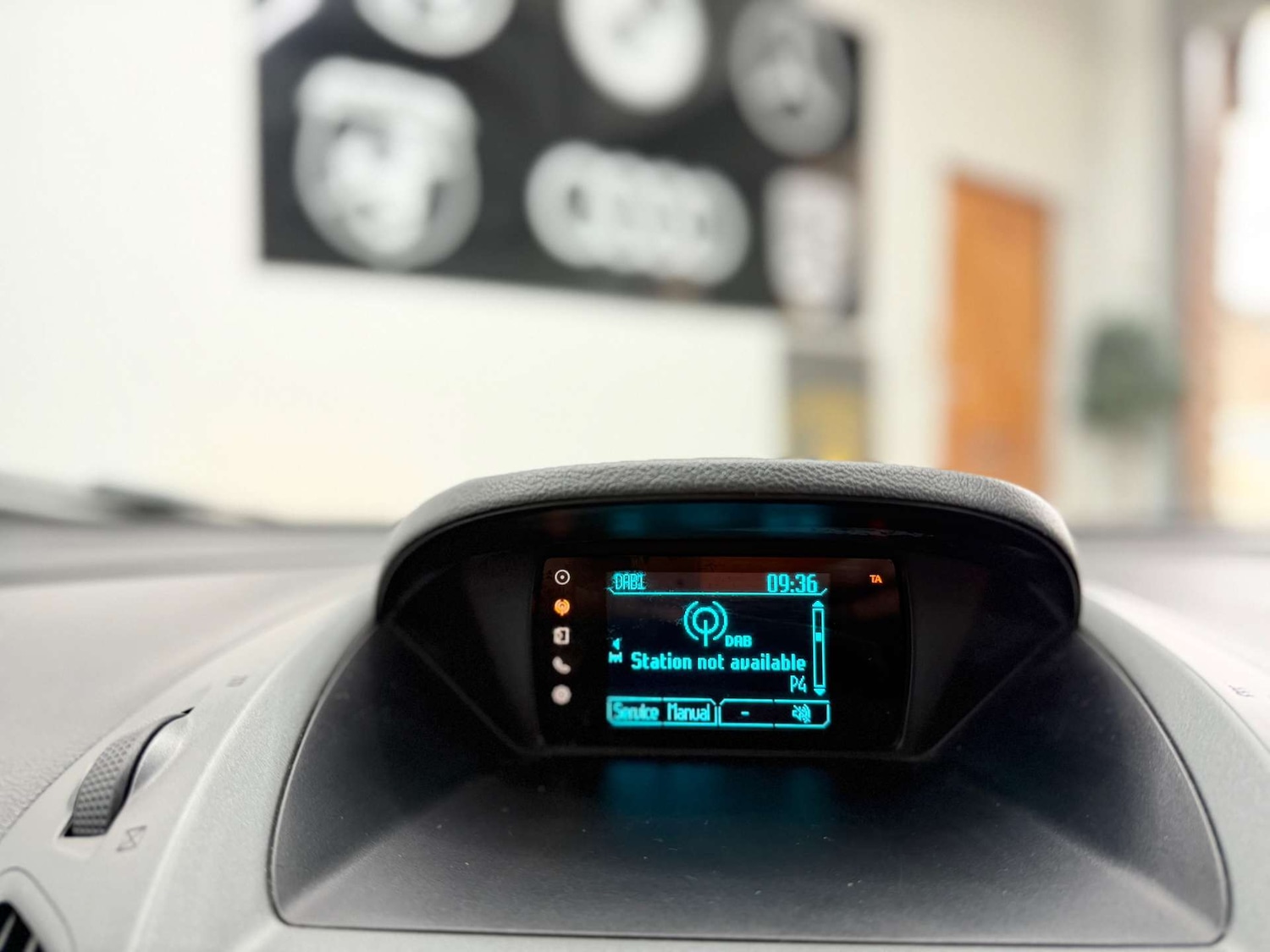 Used Ford Transit Courier 2015 for sale - 77400147: Photo 23