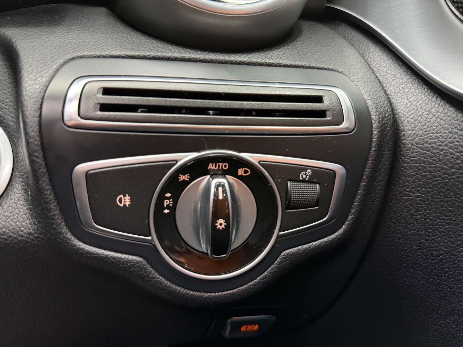 Used Mercedes-Benz C Class 2016 for sale - 77539354: Photo 21