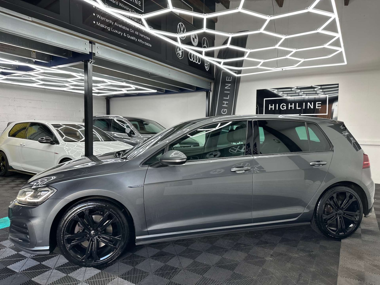 Used Volkswagen Golf 2017 for sale - 76625122: Photo 12