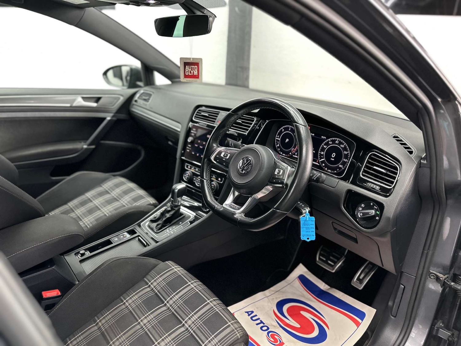 Used Volkswagen Golf 2017 for sale - 76625122: Photo 14