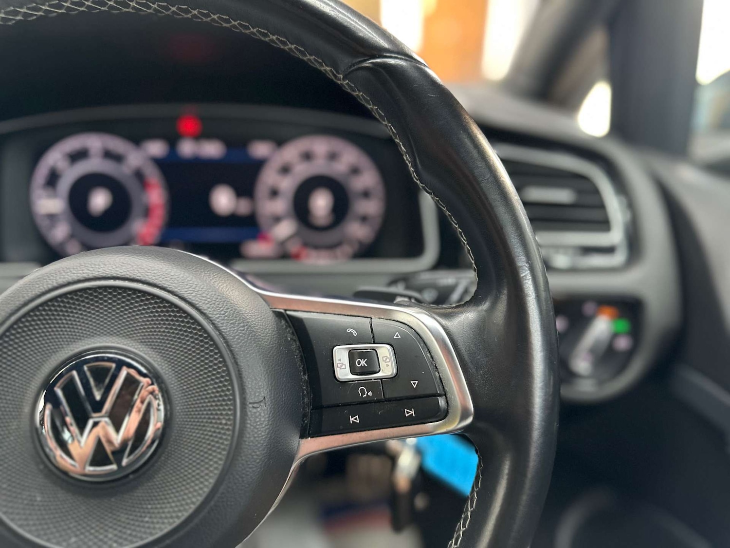 Used Volkswagen Golf 2017 for sale - 76625122: Photo 19