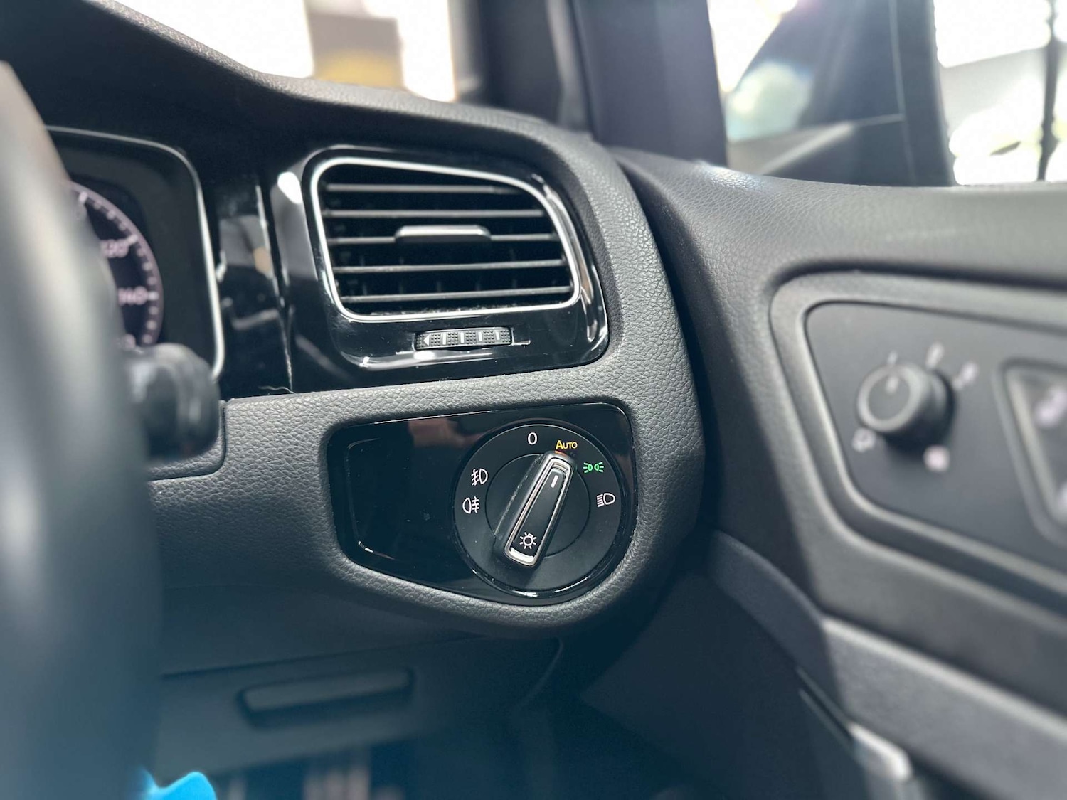 Used Volkswagen Golf 2017 for sale - 76625122: Photo 20