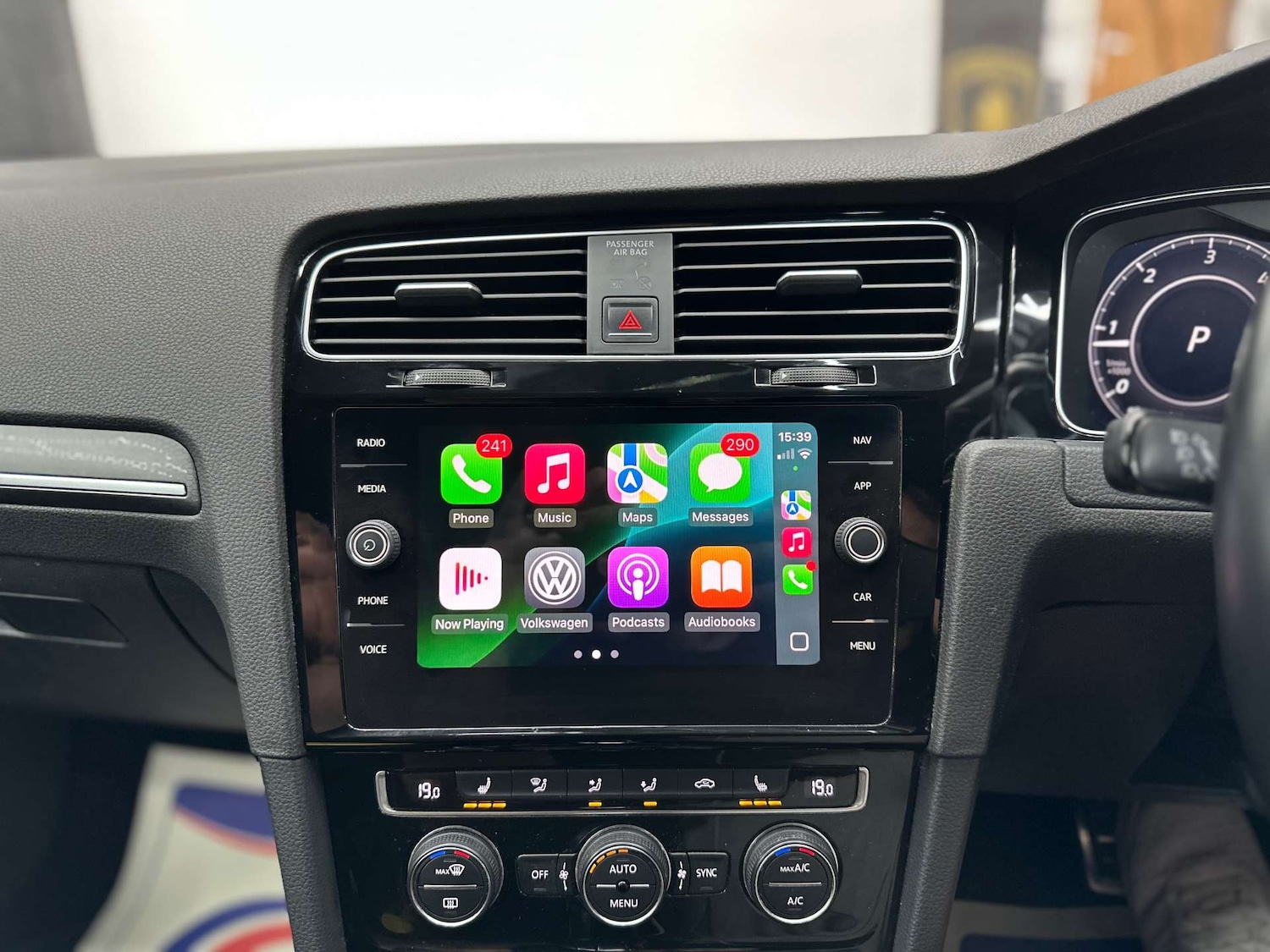 Used Volkswagen Golf 2017 for sale - 76625122: Photo 23