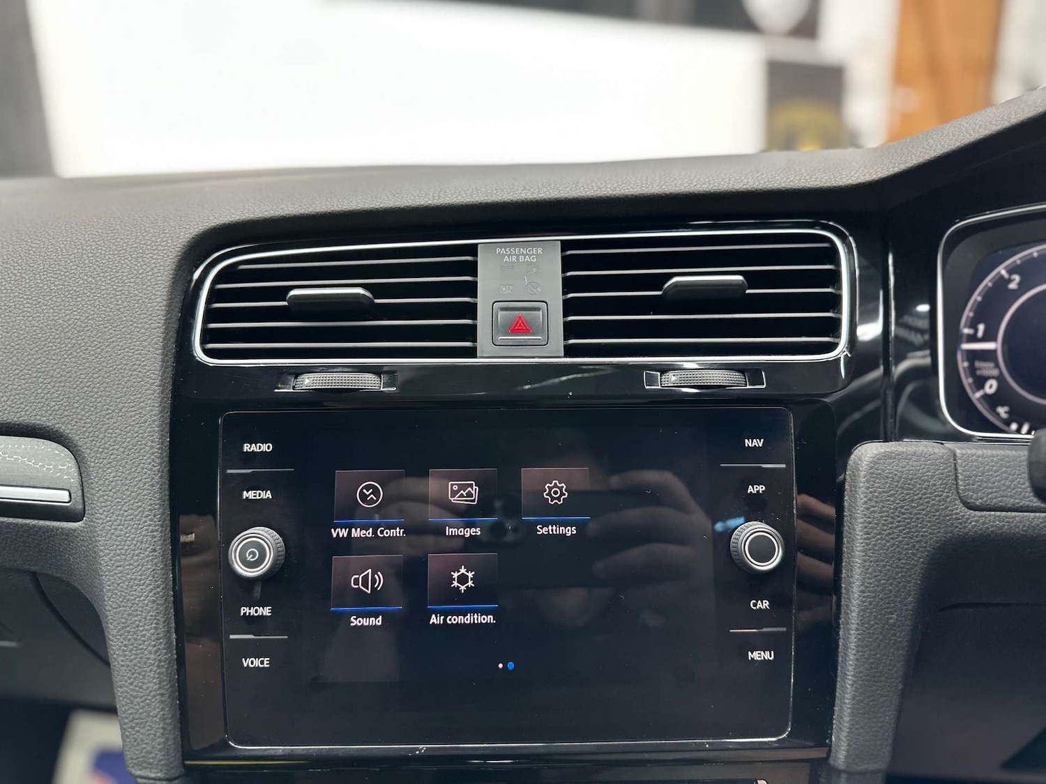 Used Volkswagen Golf 2017 for sale - 76625122: Photo 31