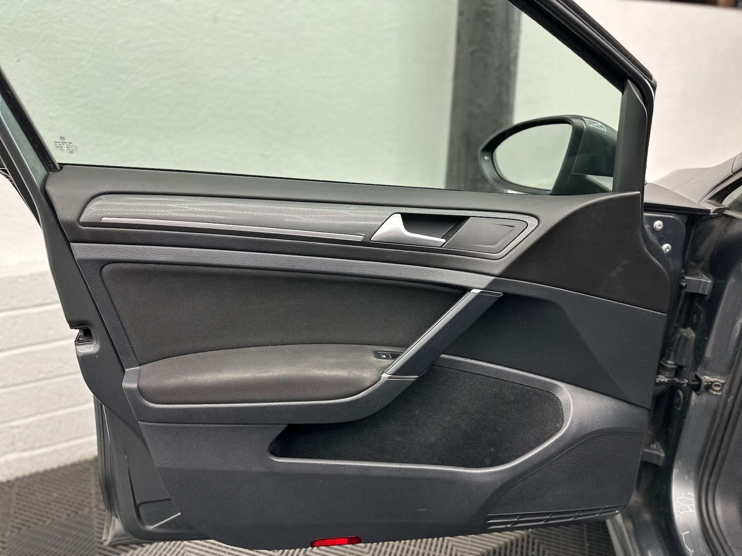 Used Volkswagen Golf 2017 for sale - 76625122: Photo 38