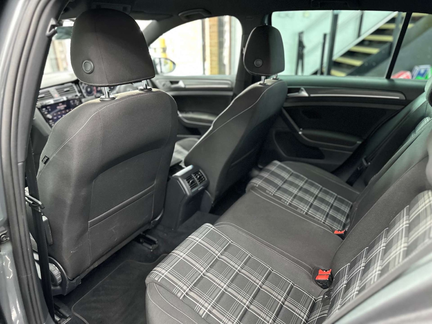 Used Volkswagen Golf 2017 for sale - 76625122: Photo 39