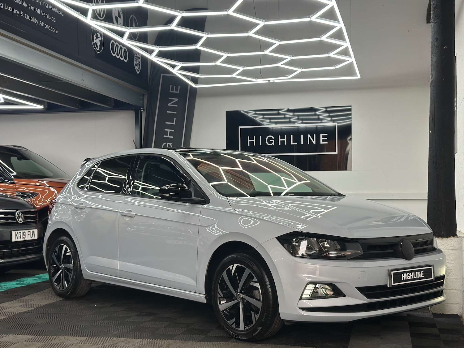 Used Volkswagen Polo 2019 for sale - 76625129: Photo 2