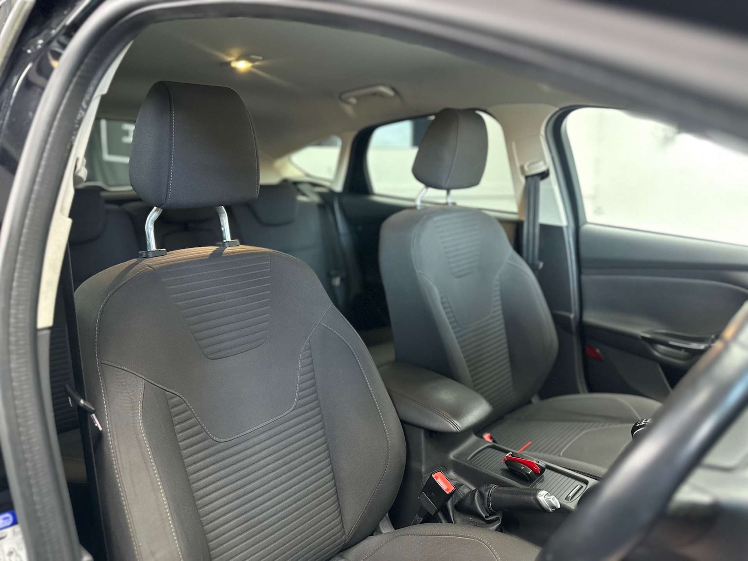 Used Ford Focus 2016 for sale - 76829860: Photo 13