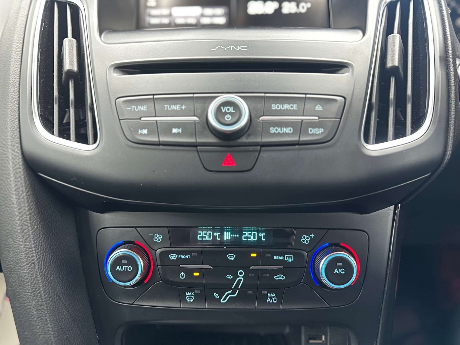 Used Ford Focus 2016 for sale - 76829860: Photo 23