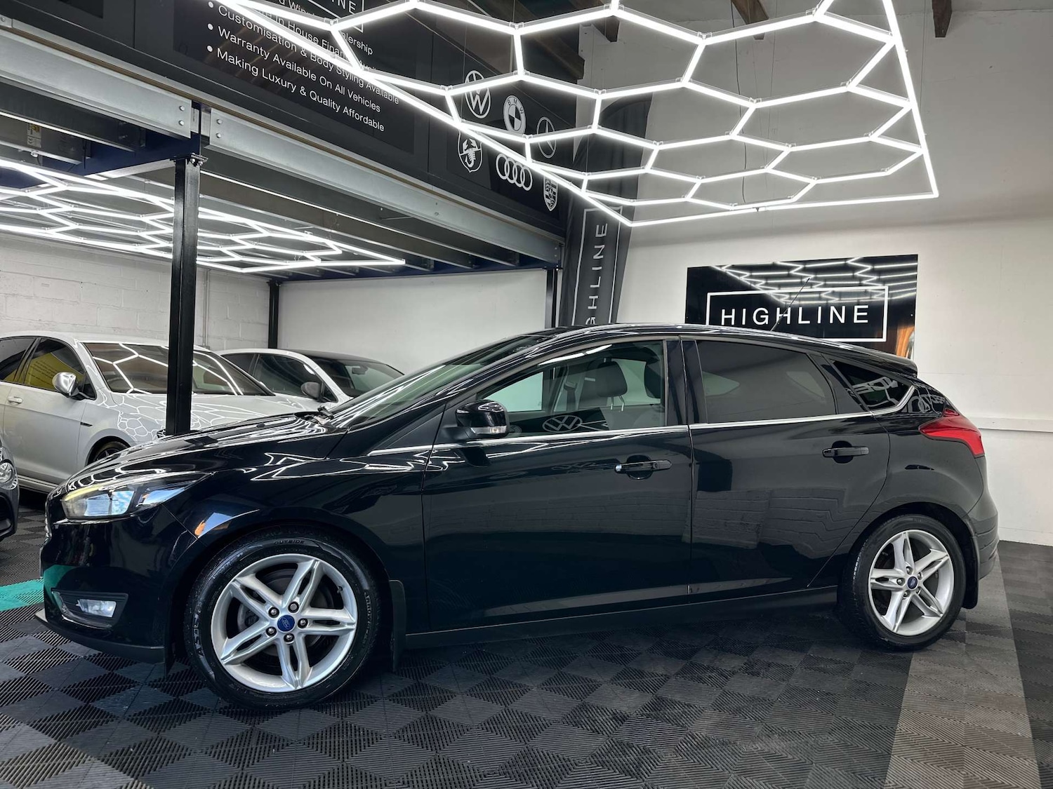 Used Ford Focus 2016 for sale - 76829860: Photo 8