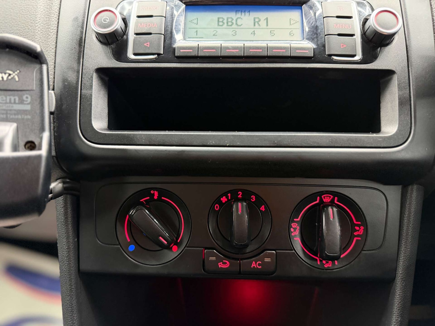 Used Volkswagen Polo 2011 for sale - 77673738: Photo 20