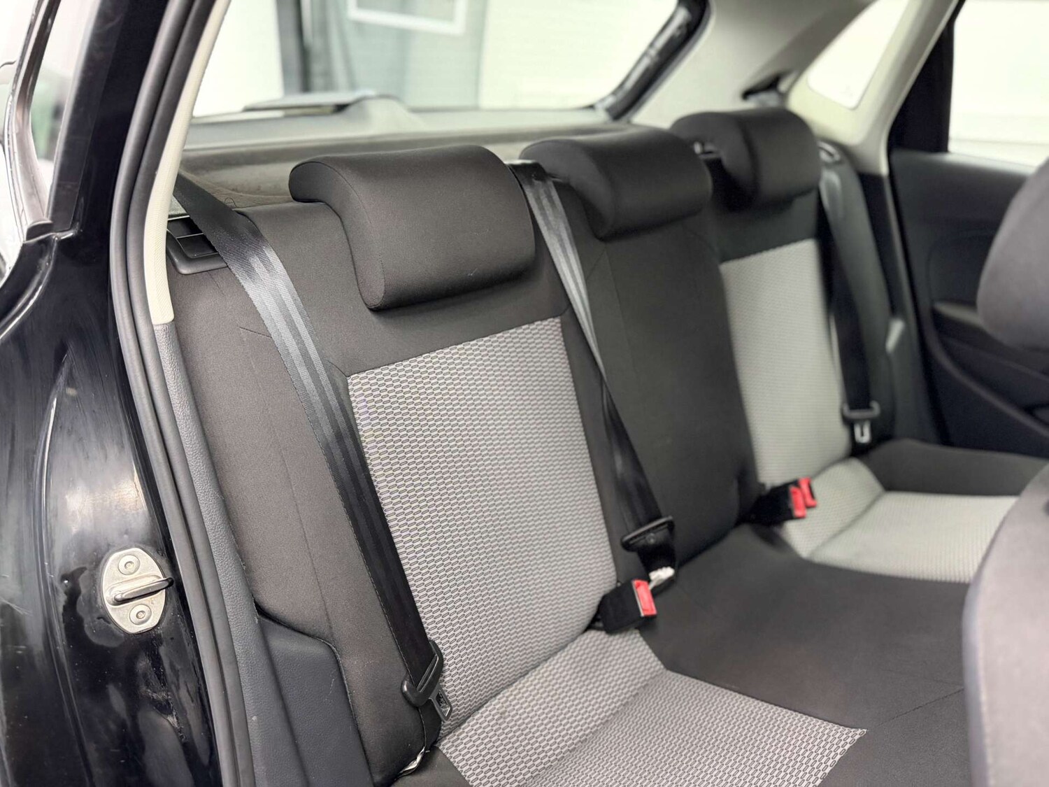 Used Volkswagen Polo 2011 for sale - 77673738: Photo 26