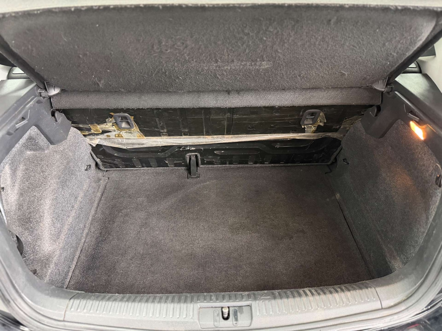 Used Volkswagen Polo 2011 for sale - 77673738: Photo 29