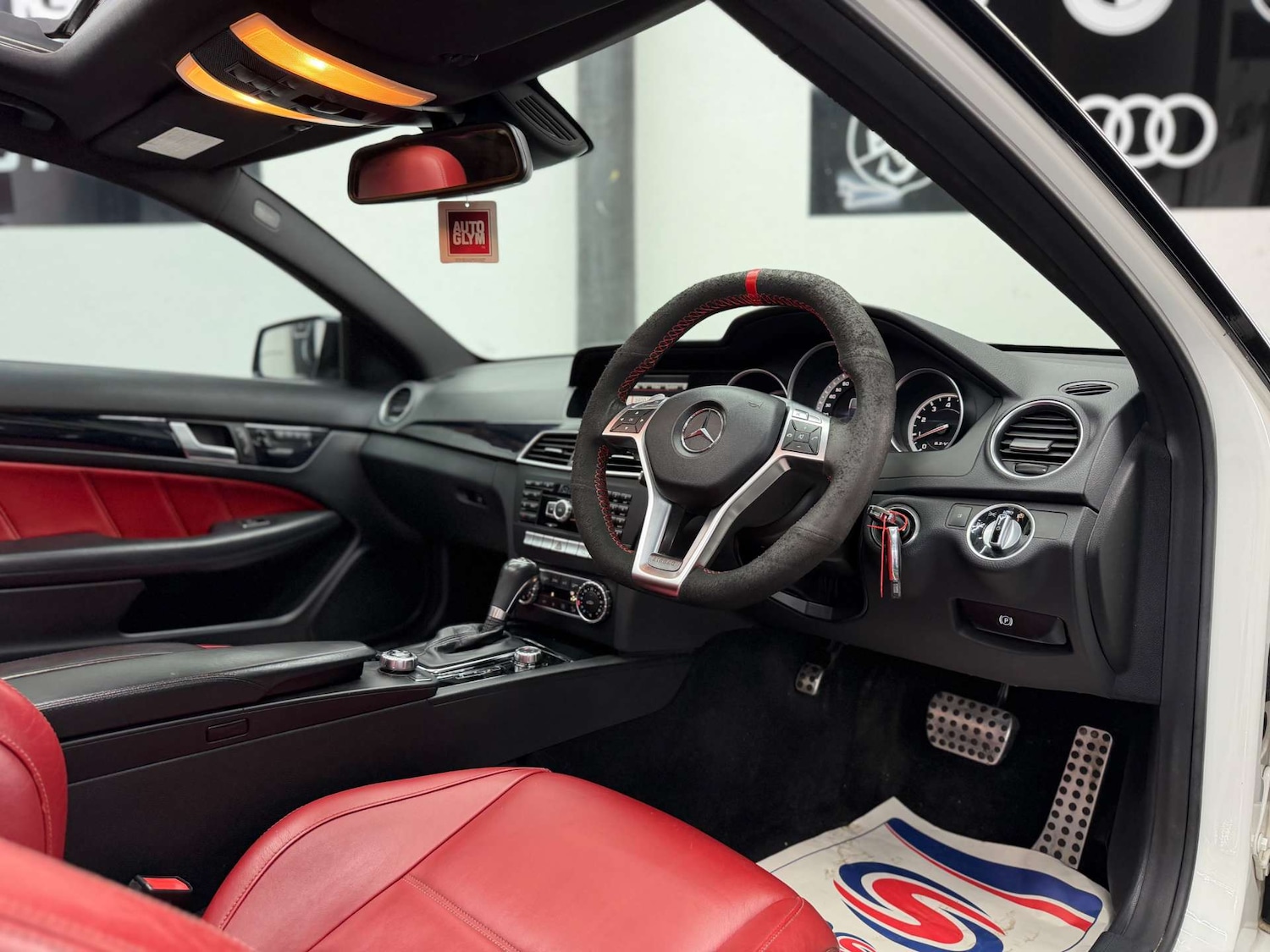 Used Mercedes-Benz C Class 2013 for sale - 77647607: Photo 23