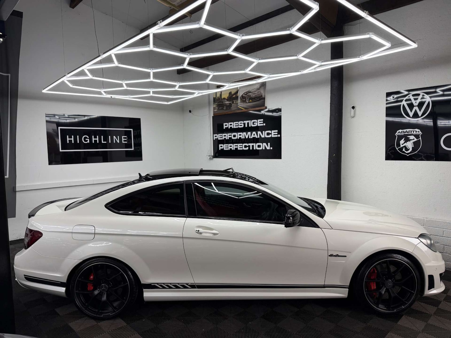 Used Mercedes-Benz C Class 2013 for sale - 77647607: Photo 7