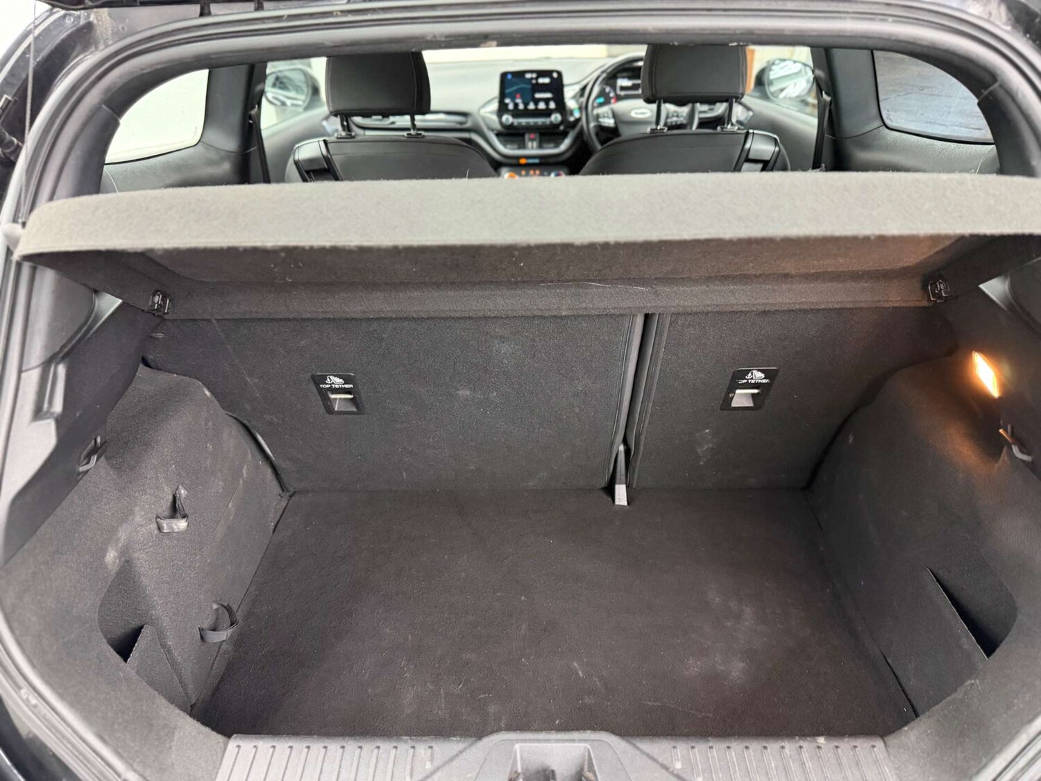 Used Ford Fiesta 2018 for sale - 77926998: Photo 32