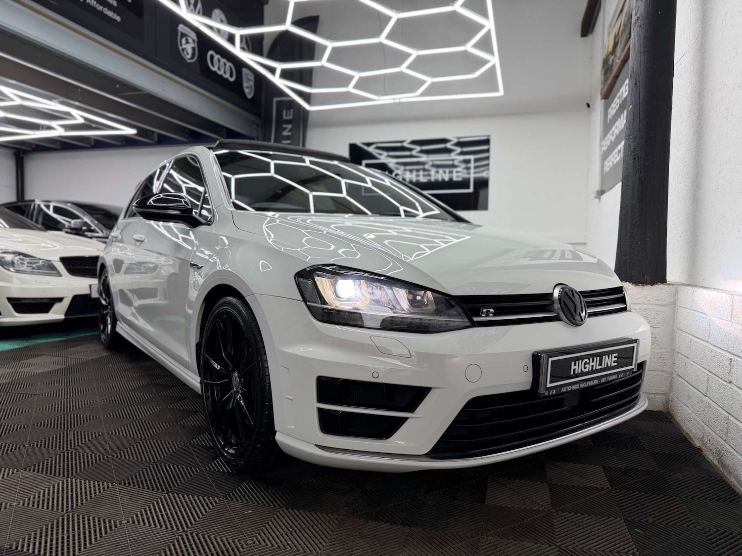 Used Volkswagen Golf 2016 for sale - 78064644: Photo 3