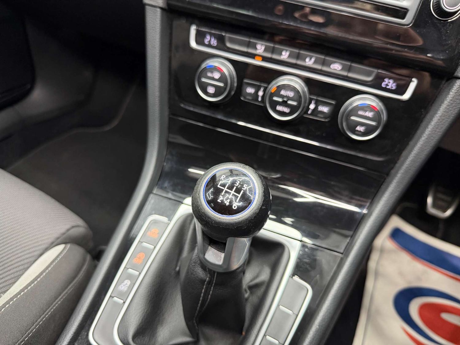 Used Volkswagen Golf 2016 for sale - 78064644: Photo 33