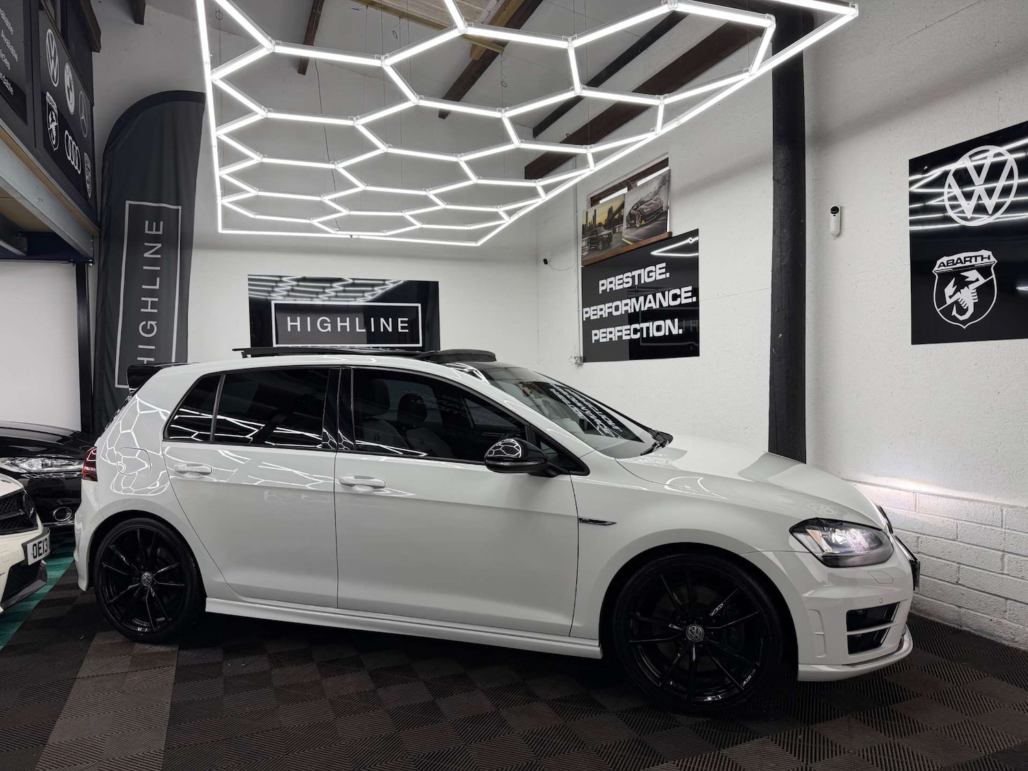 Used Volkswagen Golf 2016 for sale - 78064644: Photo 5