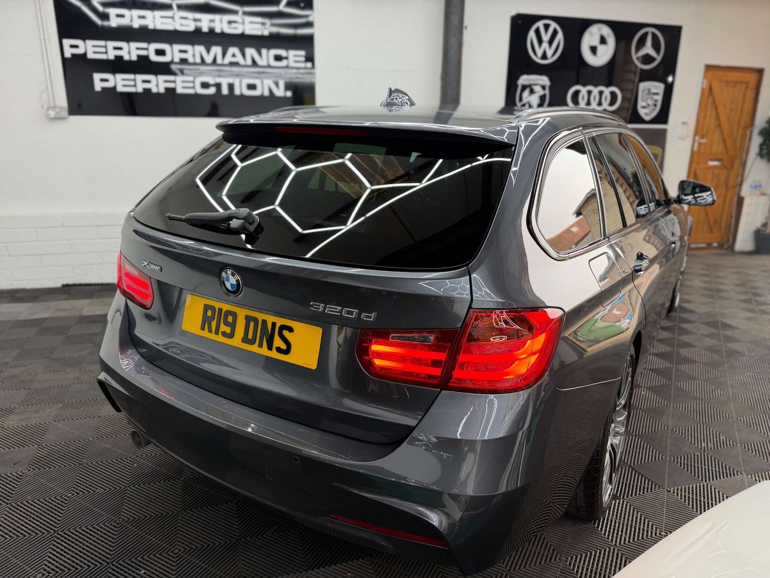 Used BMW 3 Series 2014 for sale - 77998606: Photo 8