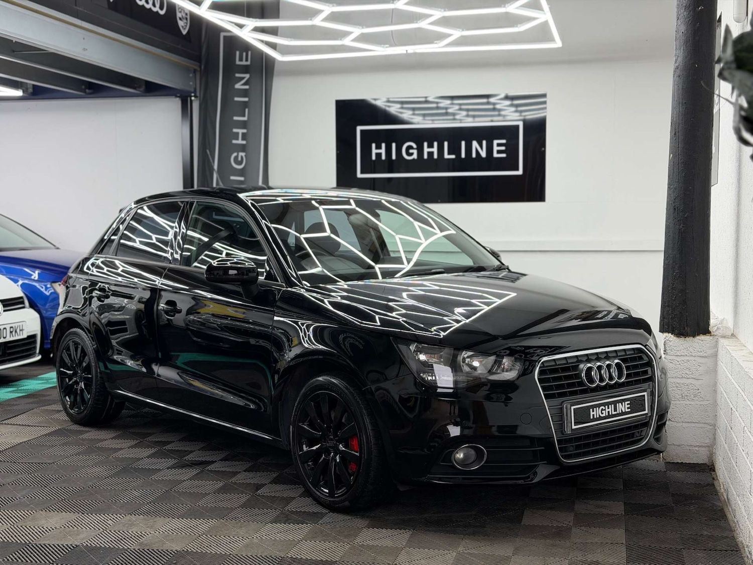 Used Audi A1 2012 for sale - 77609435: Photo 2