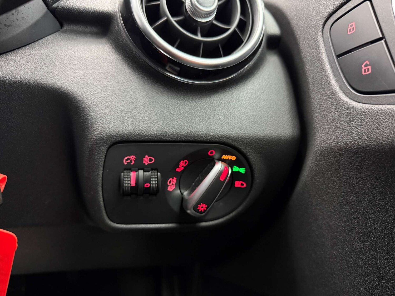 Used Audi A1 2012 for sale - 77609435: Photo 23