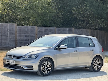 Used Volkswagen Golf 2018 for sale - 79515864: Photo