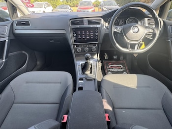 Used Volkswagen Golf 2018 for sale - 79515864: Photo