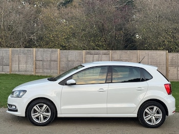 Used Volkswagen Polo 2016 for sale - 76634335: Photo